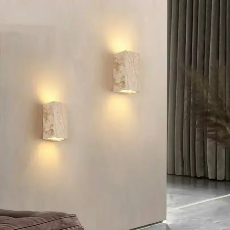 Outdoor Power Outlet With Remote Control - Wandleuchte aus gelbem Travertinstein für Shop,